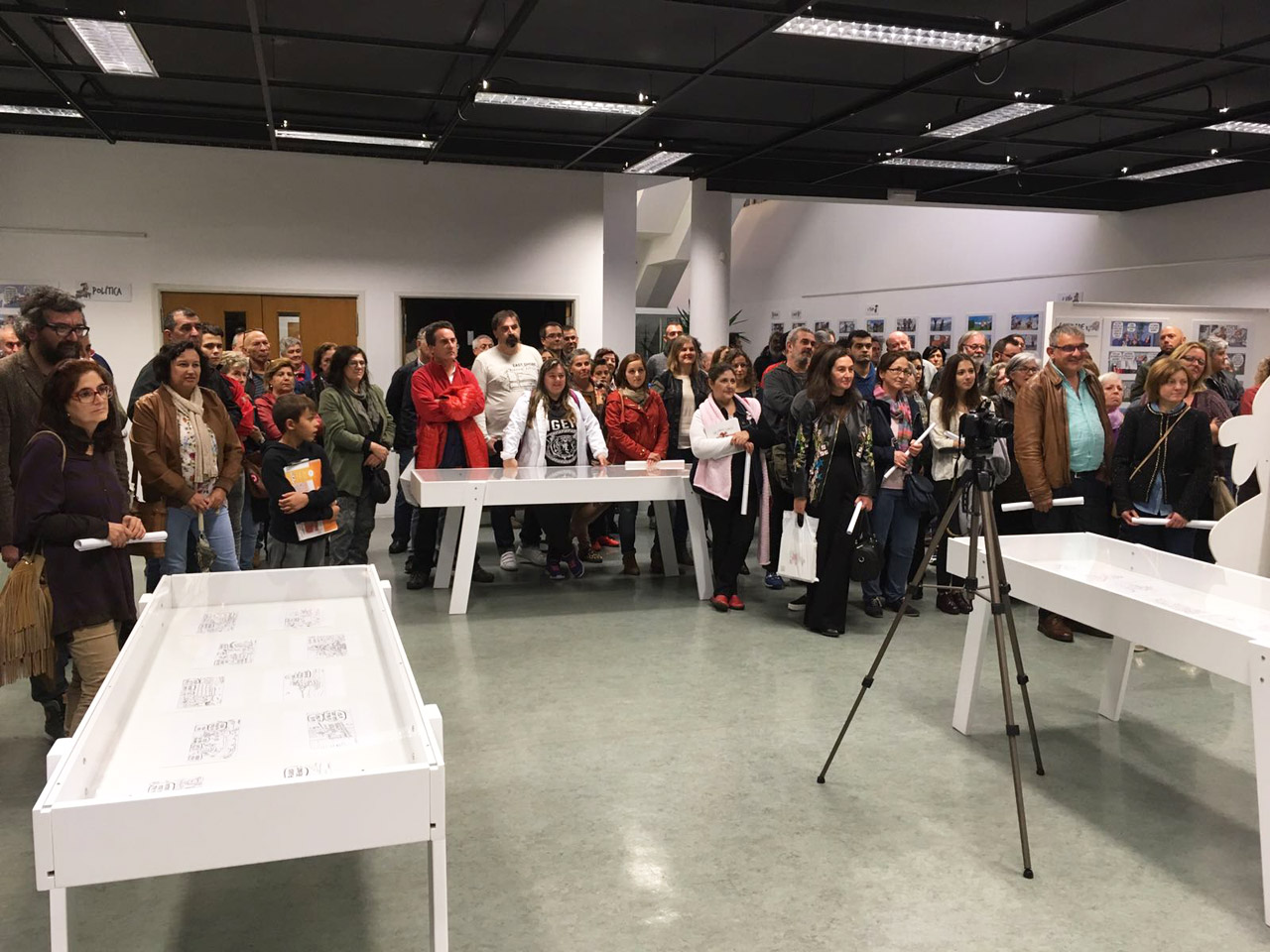 Inauguración exposición Luís Davila